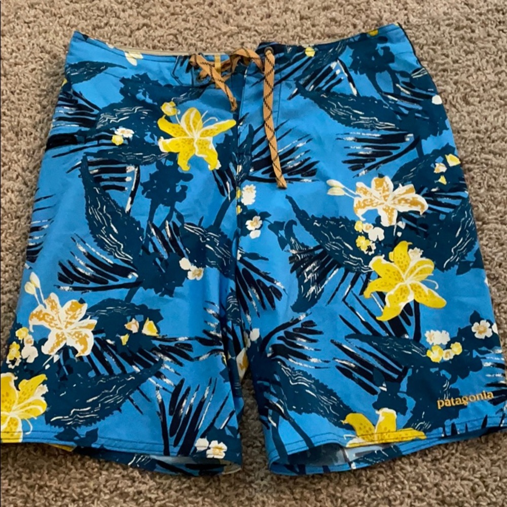 NWOT patagonia board shorts